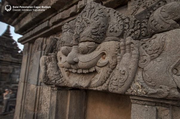 Kala, Sang Penolak Bala di Ambang Pintu dan Jendela