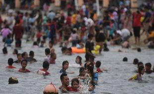 Libur Natal, Kawasan Wisata Ancol Dipadati Puluhan Ribu Wisatawan