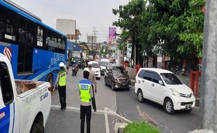 Kecelakaan Maut di Semarang, Guru asal Jepara Nyungsep di Kolong Truk