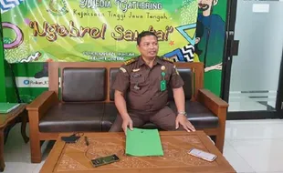 Turun dari Pesawat, Pengusaha Agus Hartono Diciduk Kejati Jateng