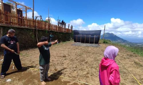 Menikmati Wisata di Kopeng Sambil Latihan Ketapel