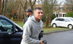 Kylian Mbappe Sudah Kembali Berlatih Bersama PSG