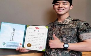 Hongseok Pentagon Dibebastugaskan dari Militer Lebih Awal