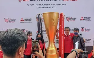 Piala AFF 2022: Trofi Raksasa Bikin Penasaran Suporter Indonesia