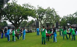 Begini Keseruan Latihan Dasar Kepemimpinan OSIS SMA Batik 1 Solo