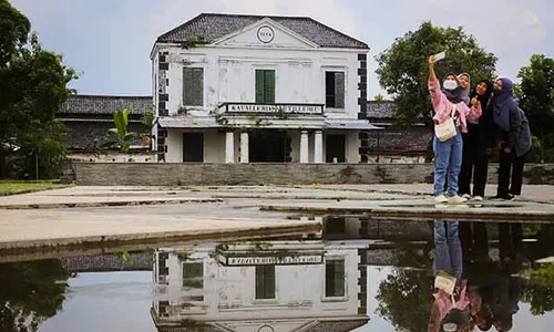 Akan Direvitalisasi, Ini Potret Gedung Kavallerie Artillerie Mangkunegaran Solo