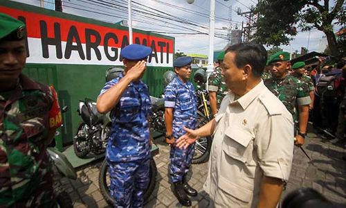 Kunjungi Solo, Menhan Prabowo Subianto Serahkan Motor Dinas Babinsa