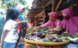 Menyusuri Pasar Wage Benowo Park Pemalang, Bikin Pengunjung Bernostalgia