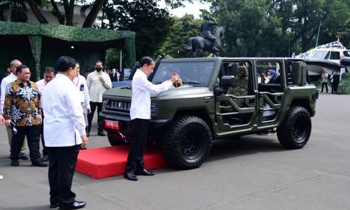 Prabowo Sopiri Jokowi Jajal Rantis Maung