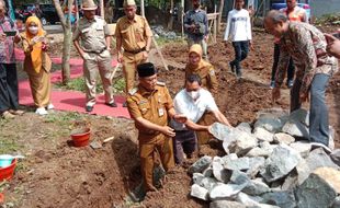 Gedung Dispertan PP Karanganyar Dibangun di Hutan Kota, Pohon Dipindah