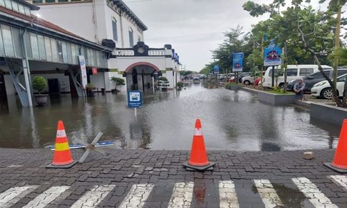 2 Lokasi Rel di Semarang Masih Terendam Banjir