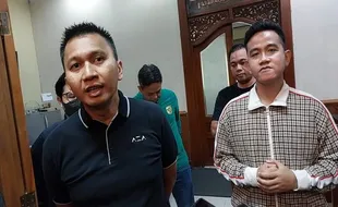 Bos Persebaya Surabaya ke Solo Lagi, Bertemu Gibran!