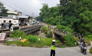 Jalan Menuju Cepogo Cheese Park Boyolali Mengular 2,5 Km, Ditempuh 1 Jam