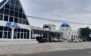 Keren nih! Resto Pinggir WGM Wonogiri Ini Tawarkan Sensasi Mirip di Santorini