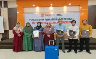 HUT ke-29,  ITS PKU Muhammadiyah Surakarta Berangkatkan Dosen & Karyawan Umrah