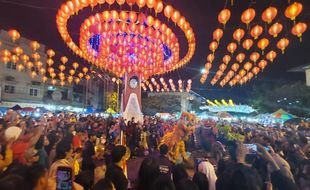 Perajin Lampion Imlek Sukoharjo Kewalahan Penuhi Pesanan Pemkot Solo