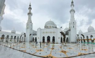 Masjid Raya Sheikh Zayed Dibuka, Pengusaha Rental Siap-Siap Kebanjiran Berkah