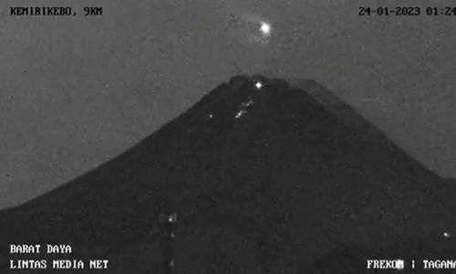 Tahu soal Cahaya Misterius di Puncak Merapi, Warga Kemalang Klaten: Sudah Biasa