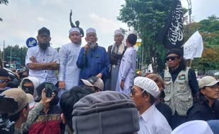 Abu Bakar Ba’asyir Jadi Orator Demo Pembakar Al-Qur'an di Gladak Solo