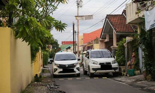 Dilema Punya Mobil Tanpa Garasi & Masalah Parkir di Solo