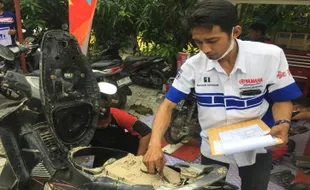 Peduli Sesama, Yamaha Bantu Servis Kendaraan Warga Terdampak Banjir di Semarang