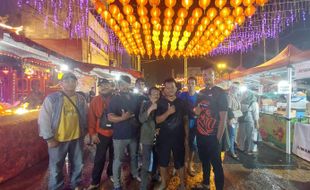 Indahnya Lampion Kawasan Pasar Gede Solo, Sepekan Harus Selesai Dipasang