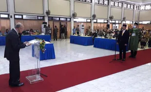 Dilantik, Sutoyo Jadi Rektor Pertama Unisri Solo dari Kalangan Dosen Tetap