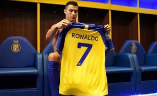 Ronaldo Terancam Didenda karena Pakai Deker Adidas, Ini Alasannya