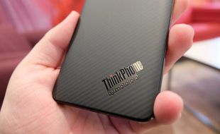 Lenovo Hadirkan ThinkPhone by Motorola