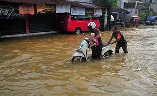 Hujan Deras dan Tanggul Jebol, Kudus Kembali Dilanda Banjir