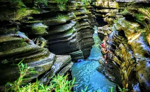 Pesona Curug Lumbung Purworejo, Terkenal karena Miliki Ukiran Tebing yang Alami