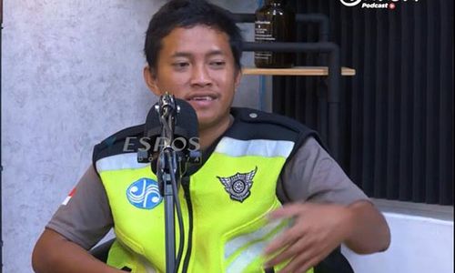 Berjoget dan Tampil Nyentrik, Supeltas Eko Ribut Ikon Lalu Lintas di Solo