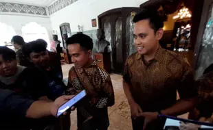 Bertemu di Solo, Gibran Akui Ada Kecocokan dengan Bupati Kendal Dico Ganinduto