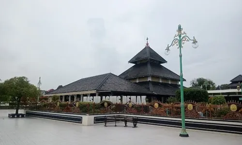 Menyelami Arsitektur Masjid Agung Demak yang Khas dan Penuh Makna