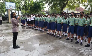 Cegah Kenakalan Remaja, Polres Klaten Gencarkan Program Polwan Goes to School