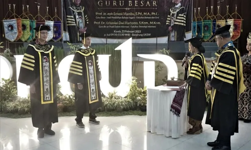 UKSW Salatiga Tambah 2 Guru Besar, Kini Punya 16 Profesor