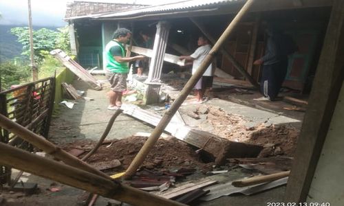 3 Rumah Ambles di Brenggolo Wonogiri, Penghuni Mengungsi