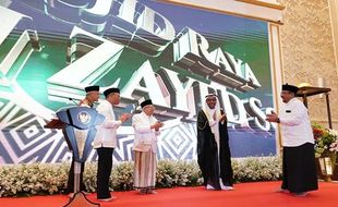 Wapres Ma'ruf Amin Resmikan Pembukaan Masjid Raya Sheikh Zayed Solo untuk Umum