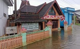 Banjir Lagi, Hujan Lebat Bikin Sungai di Pati Meluap