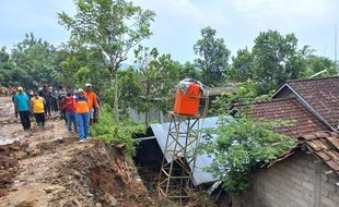 Lihat Langsung Lokasi Tambang Uruk di Daerah Perbatasan, Bupati Klaten: Ngeri!