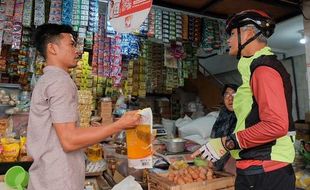 Cek Pasar di Semarang, Ganjar Tidak Temukan Minyakita