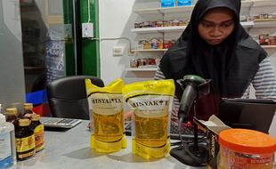 Harga Minyakita di Surabaya Rp16.000 per Liter, Wali Kota Siapkan Operasi Pasar