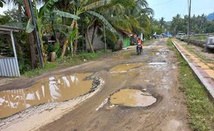 Waduh! Jalan Sekeliling Objek Wisata Rawa Jombor Klaten Rusak, Banyak Kubangan