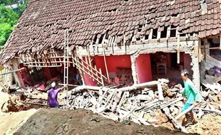 Satu Rumah Hancur akibat Longsor di Bantul, Bumil Selamat