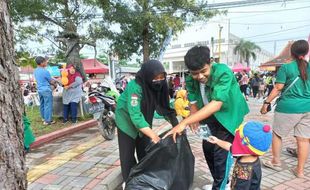 Kompak! Ratusan Orang Bergerak Bersih-Bersih dan Pilah Sampah di CFD Klaten