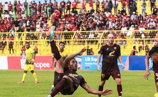 Hasil Liga 1: PSM Gusur Persib di Puncak Klasemen Usai Libas Barito Putera 4-1