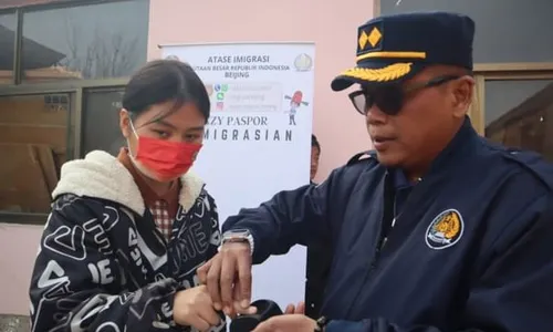 Diultimatum untuk Pulang ke Tanah Air, Istri Berpisah dari Suami di Beijing