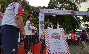 Gibran Buka IKA UNS Color Run 2023 yang Dibanjiri 1.387 Peserta