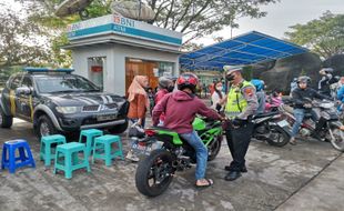 Gunakan Knalpot Brong, 30 Pengendara Sepeda Motor di Salatiga Ditilang Polisi