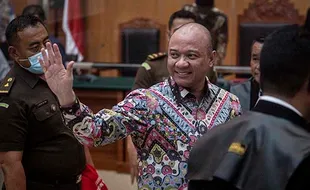 Ekspresi Teddy Minahasa Dituntut Hukuman Mati di Sidang Kasus Narkoba